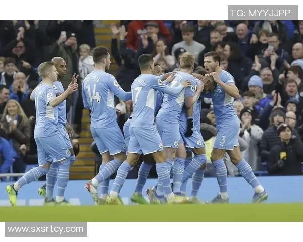 曼联与莱斯特城的激烈对决揭示英超新格局与球队未来发展潜力 曼联与莱斯特城的激烈对决揭示英超新格局与球队未来发展潜力