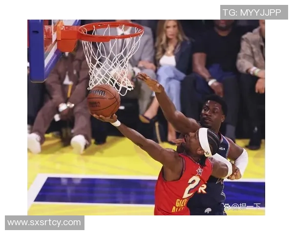 热血对决爱看NBA鹈鹕与雄鹿的精彩比赛回顾与分析