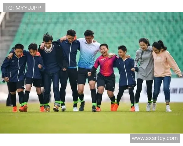 达尼洛的足球旅程：从青涩少年到世界舞台的闪耀明星